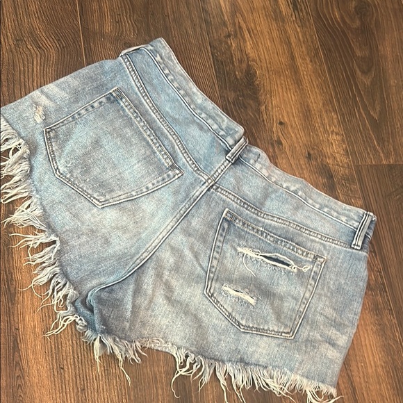 We The Free Frayed Light Blue Jean Shorts - Picture 5 of 5